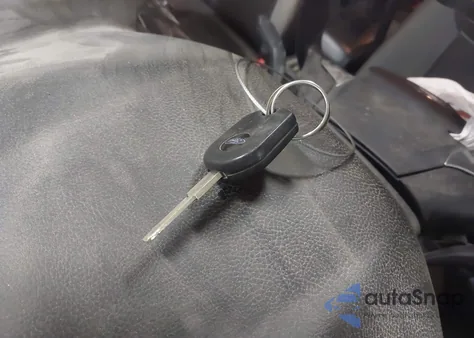 2014 Ford Focus Se z USA, uszkodzony, nr VIN 1FADP3F26EL371747